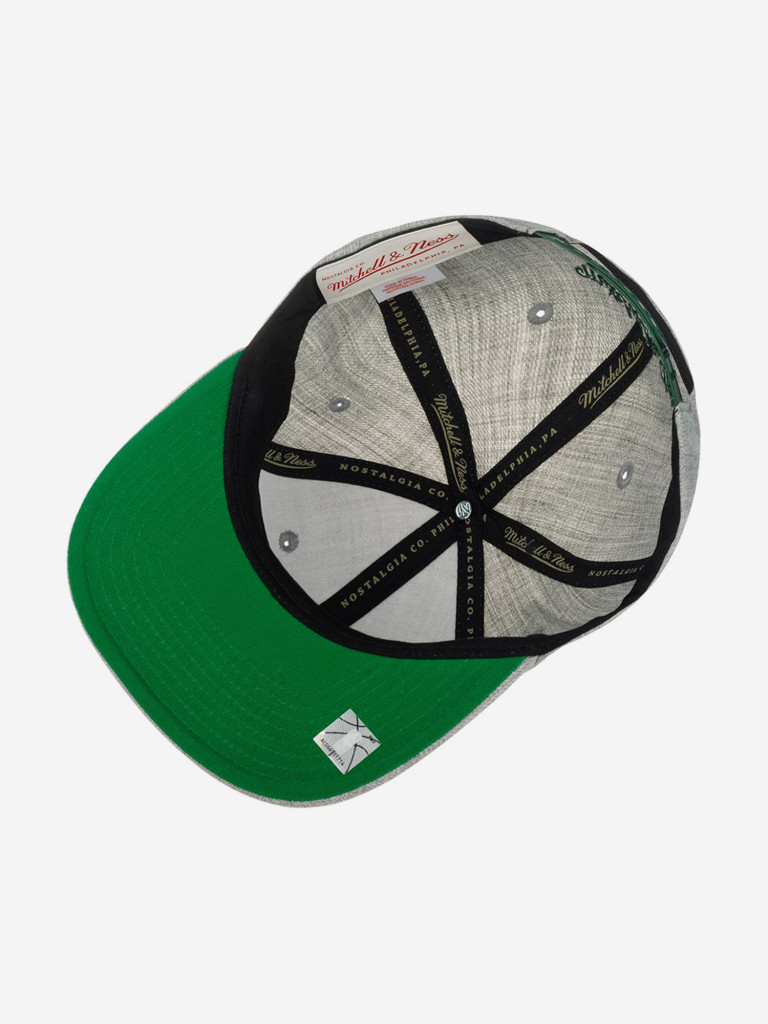 Бейсболка с прямым козырьком MITCHELL NESS HHSS3274-MBUYYPPPGYHT Milwaukee Bucks NBA (серый)