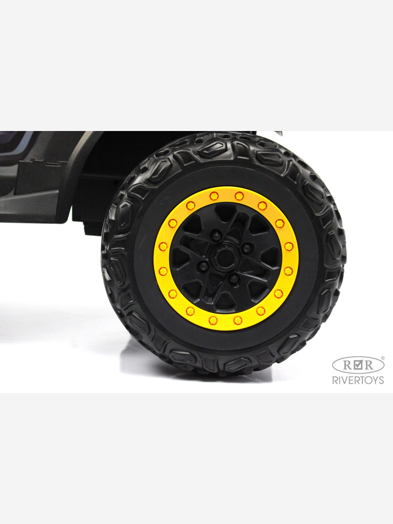 Детский электроквадроцикл RIVERTOYS T001TT 4WD желтый