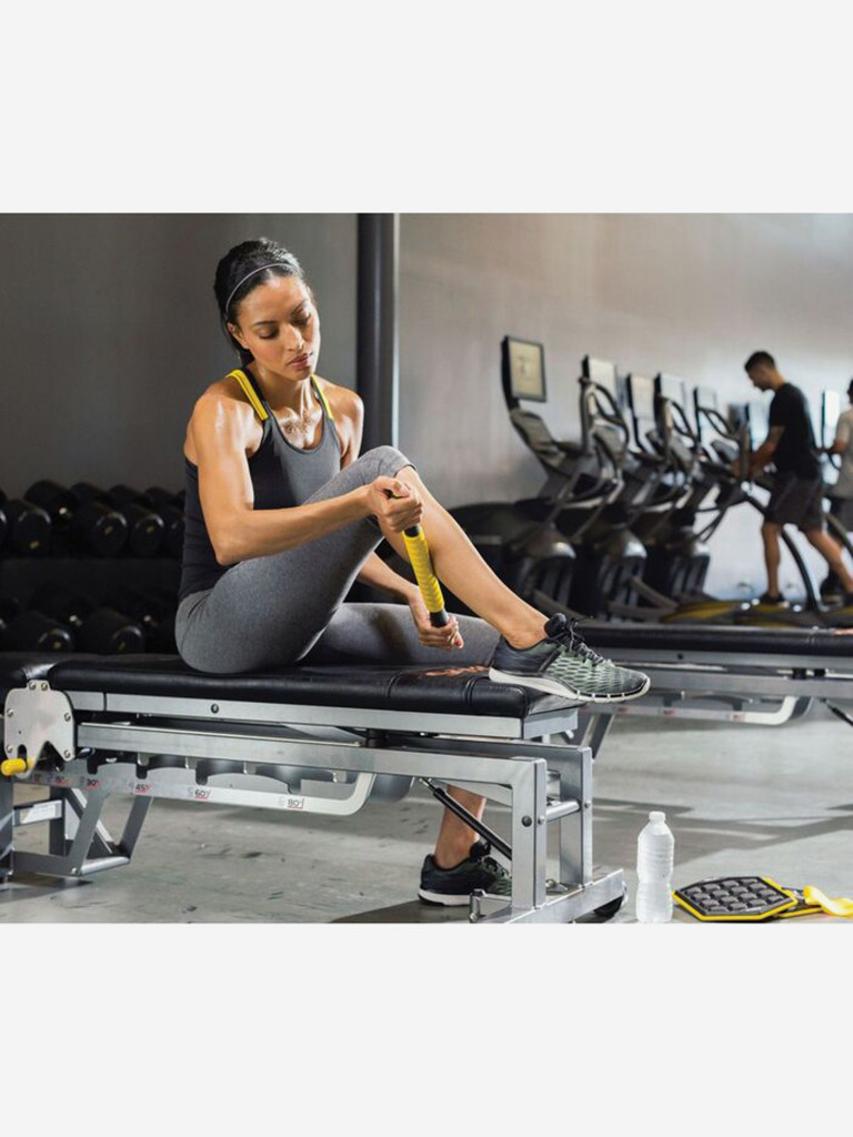 МФР массажер ручной, ролл массажный SKLZ