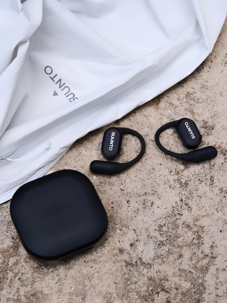 Беспроводные наушники SUUNTO Spark, черные