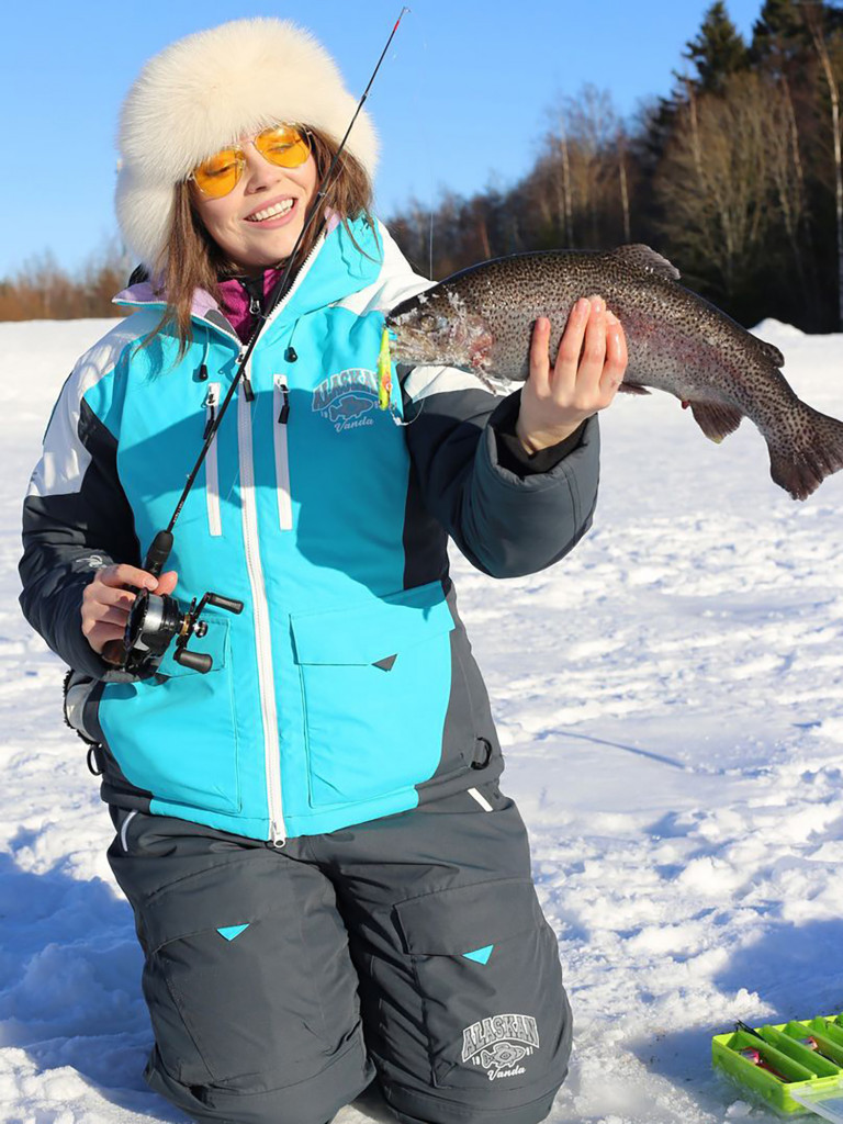 Костюм зимний женский Alaskan Vanda (куртка+полукомбинезон) для рыбалки и охоты