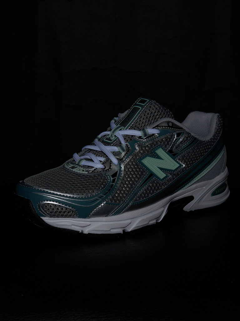 Кроссовки женские New Balance 740