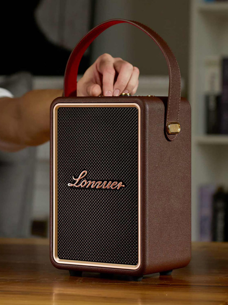 Беспроводная портативная колонка с двумя микрофонами BukaTech Lonzuer Running Brown, 70 Вт