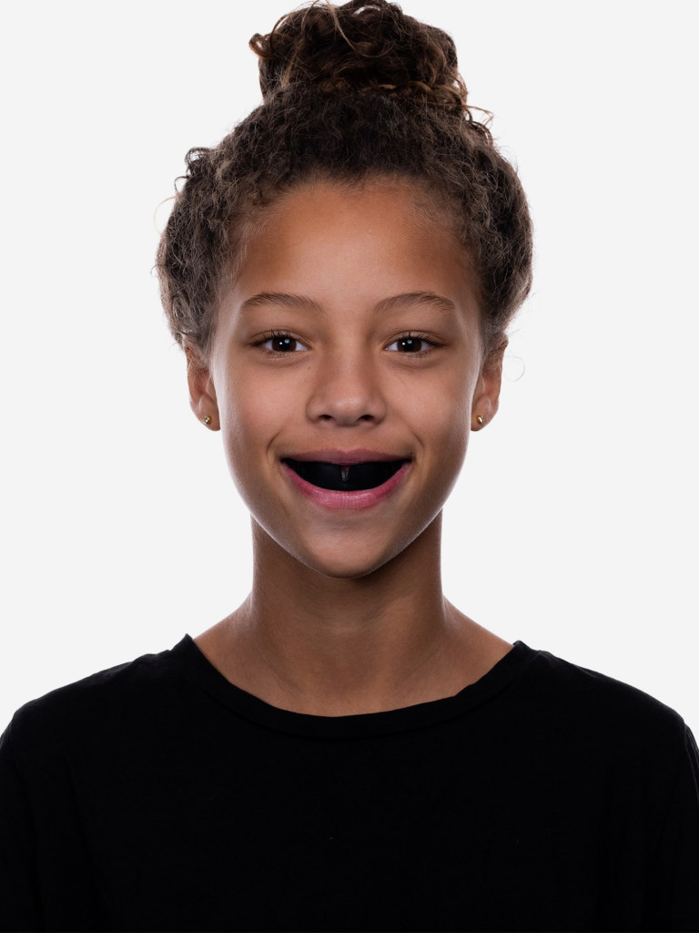 Детская боксерская капа, спортивная, однослойная защитная для зубов OPRO Snap-Fit - Black