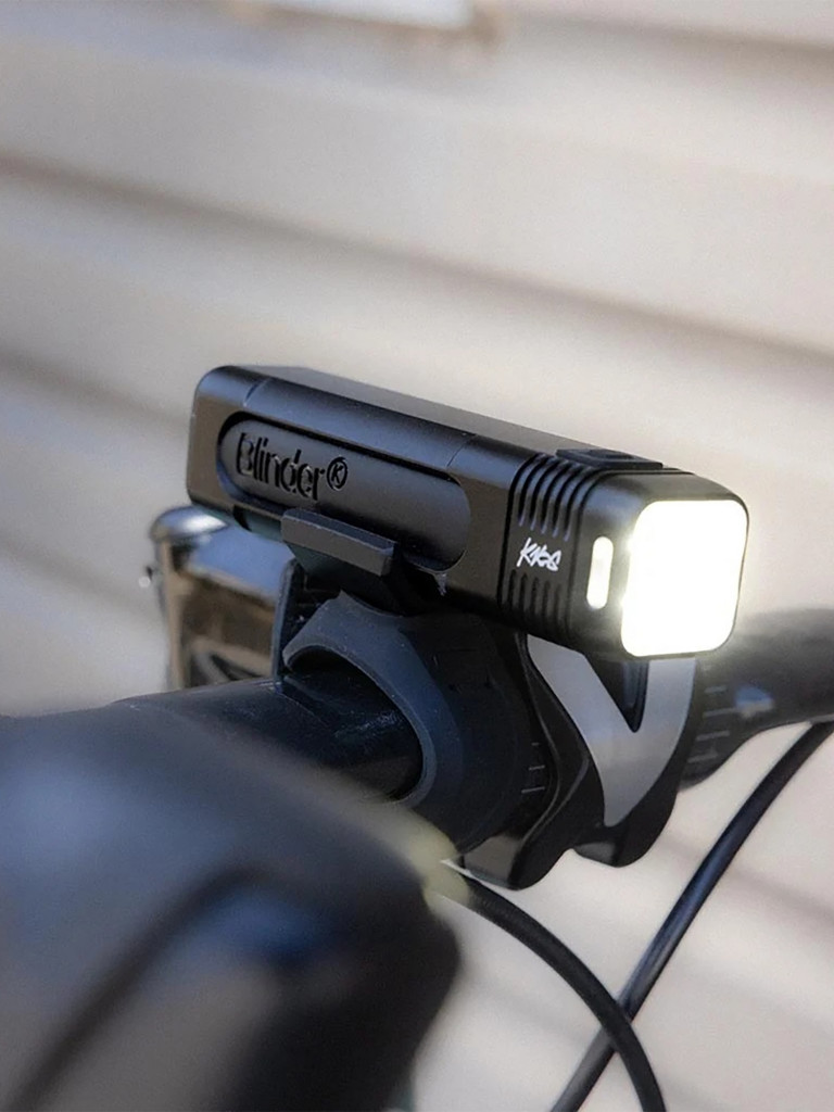 Фонарь передний Knog Blinder 1000