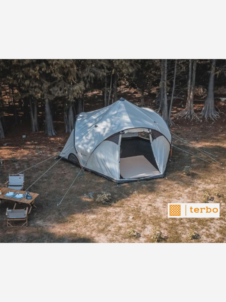 Просторный и высокий шатер Terbo Mir & Camping для летнего кемпинга