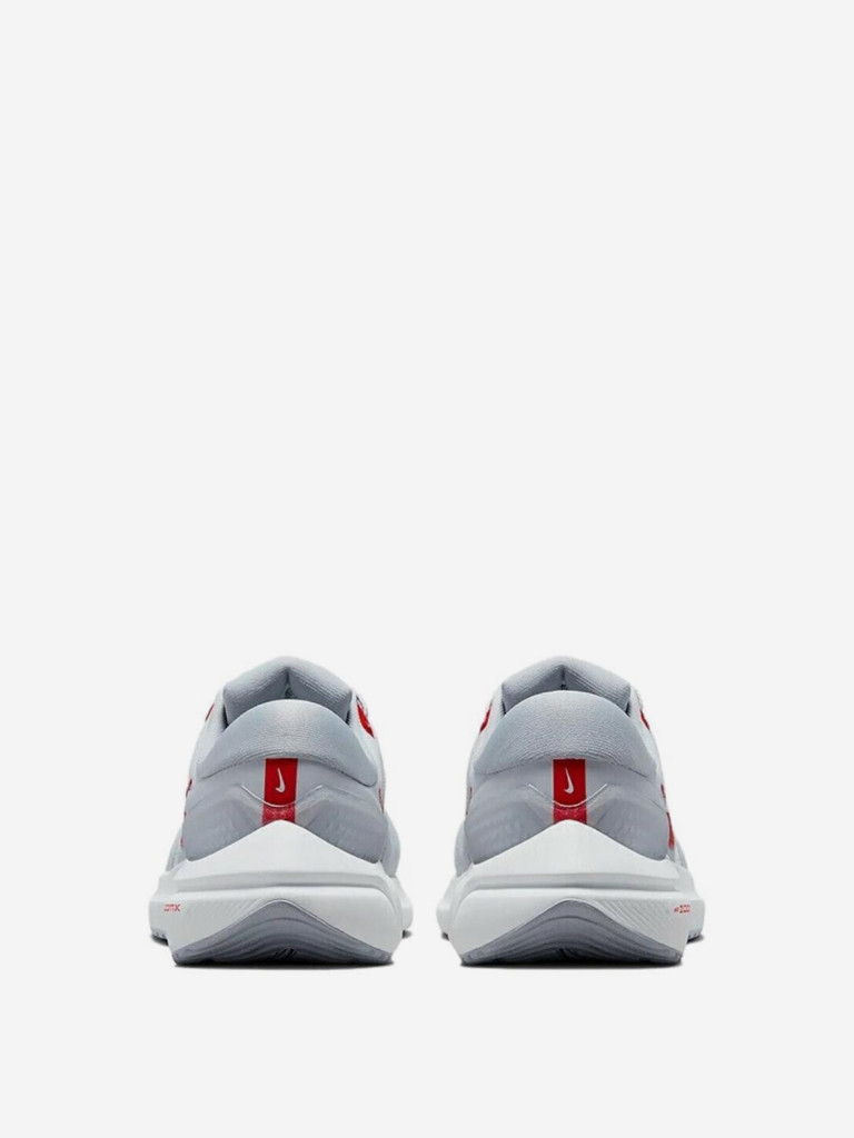 Кроссовки женские Nike Air Zoom Vomero 16
