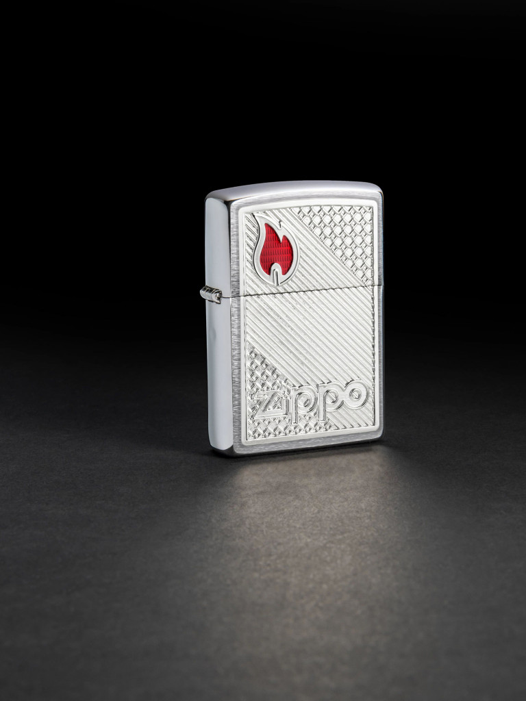 Зажигалка бензиновая ZIPPO 48126 Tiles Emblem