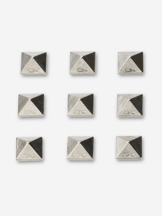 Наклейка на сноуборд Dakine PYRAMID STUDS CHROME