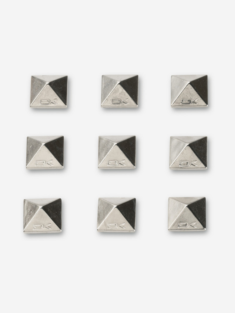 Наклейка на сноуборд Dakine PYRAMID STUDS CHROME