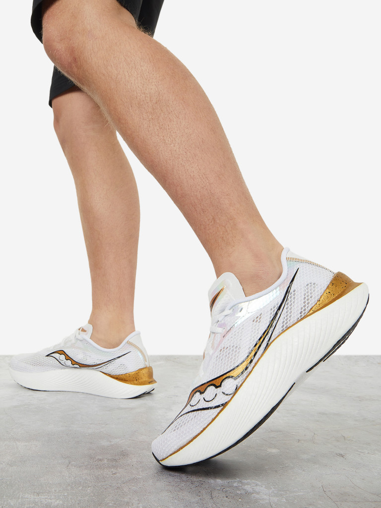 Кроссовки мужские Saucony Endorphin Pro 3