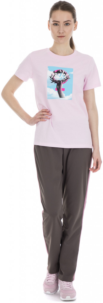 Футболка женская Nike Sportswear