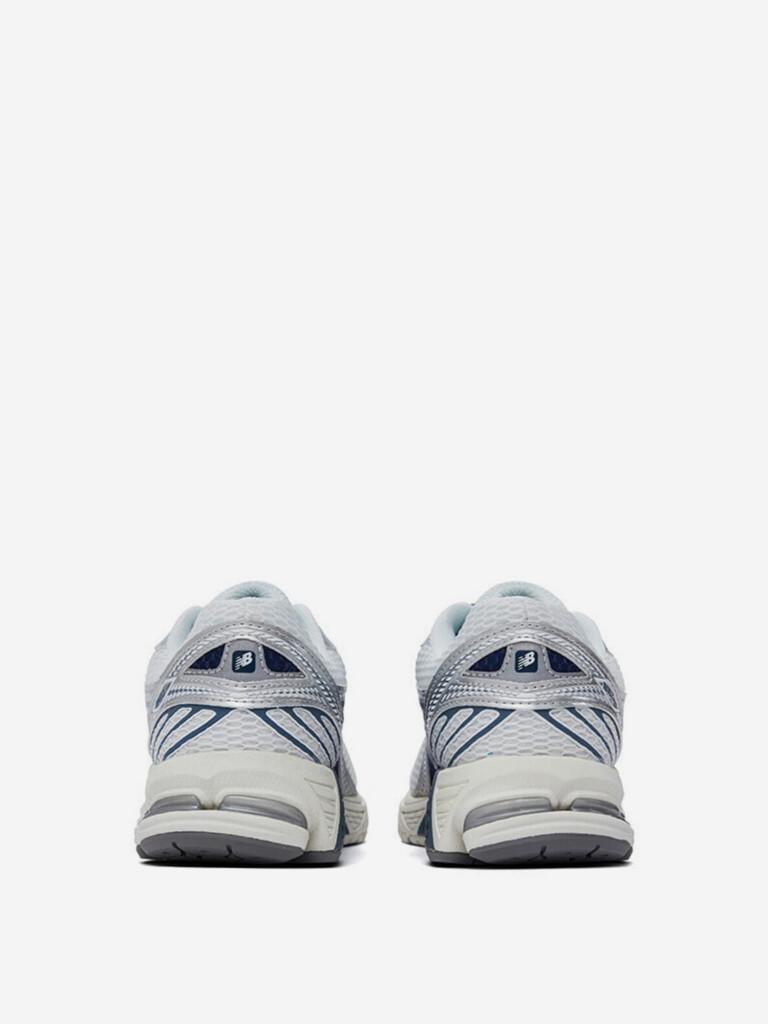 Кроссовки New Balance 860 V2