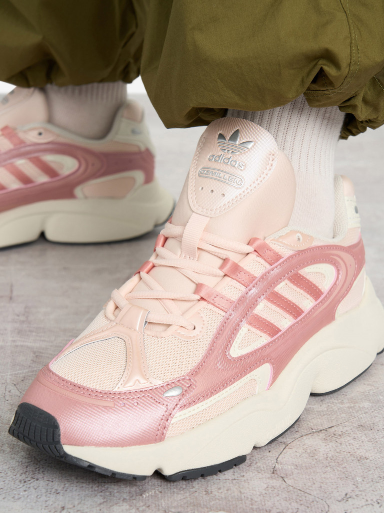 Кроссовки женские adidas Ozmillen