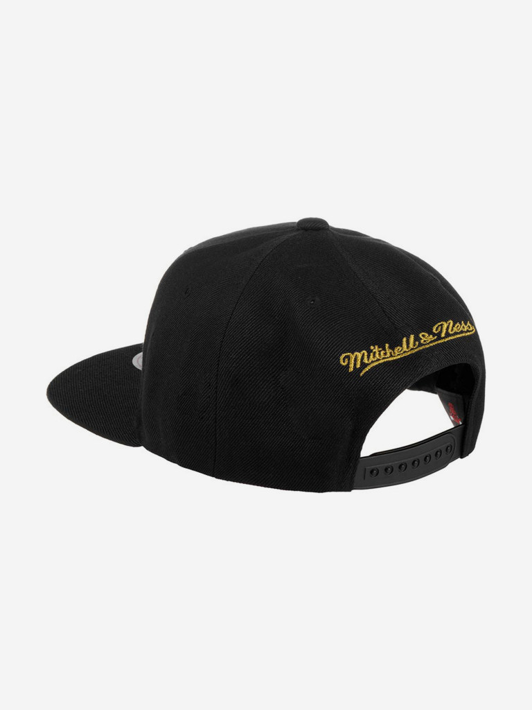 Бейсболка с прямым козырьком MITCHELL NESS 6HSSMM19489-CBUBLCK Chicago Bulls NBA (черный)