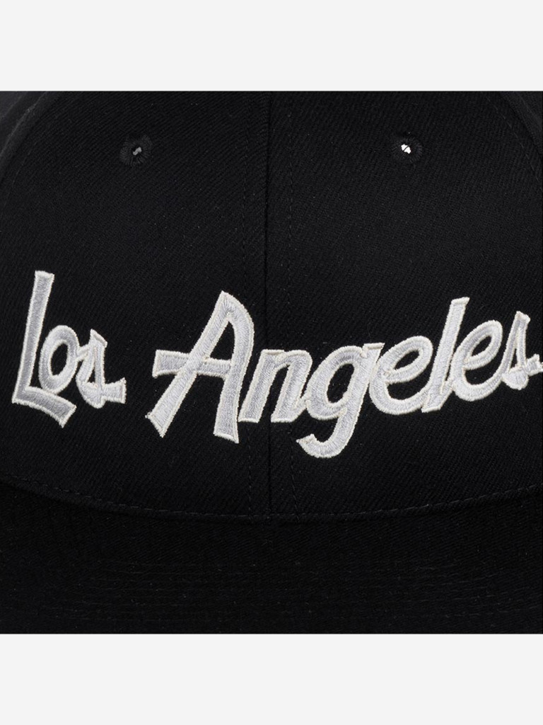Бейсболка с прямым козырьком HOOD 100-MWL005-CA069-BK Los Angeles VIII (черный)