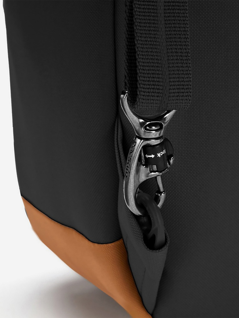 Рюкзак антивор Pacsafe GO 15, черная смола, 15 л.