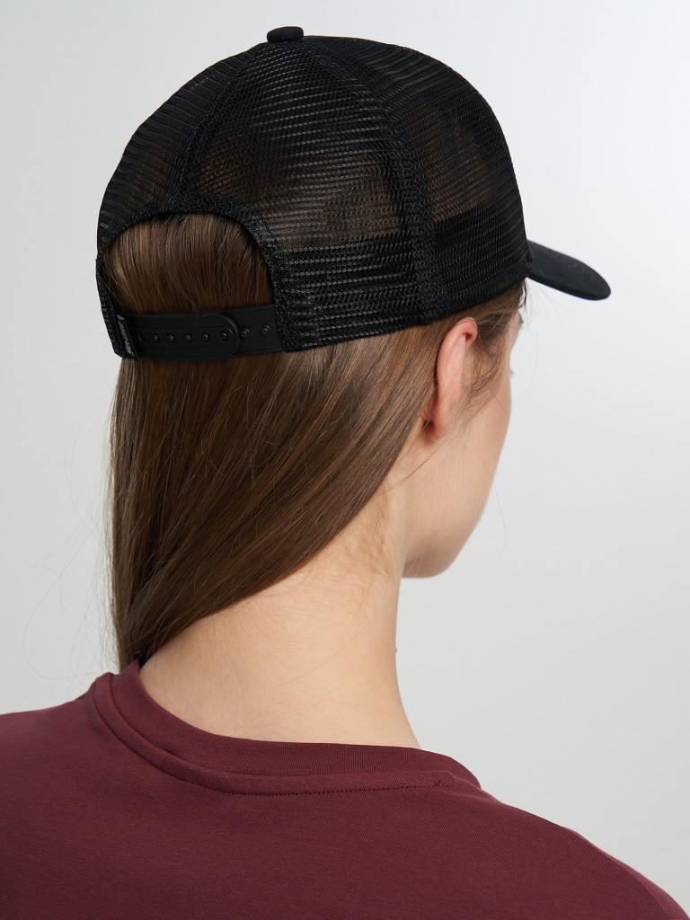 Бейсболка Mountain Hardwear Logo Trucker