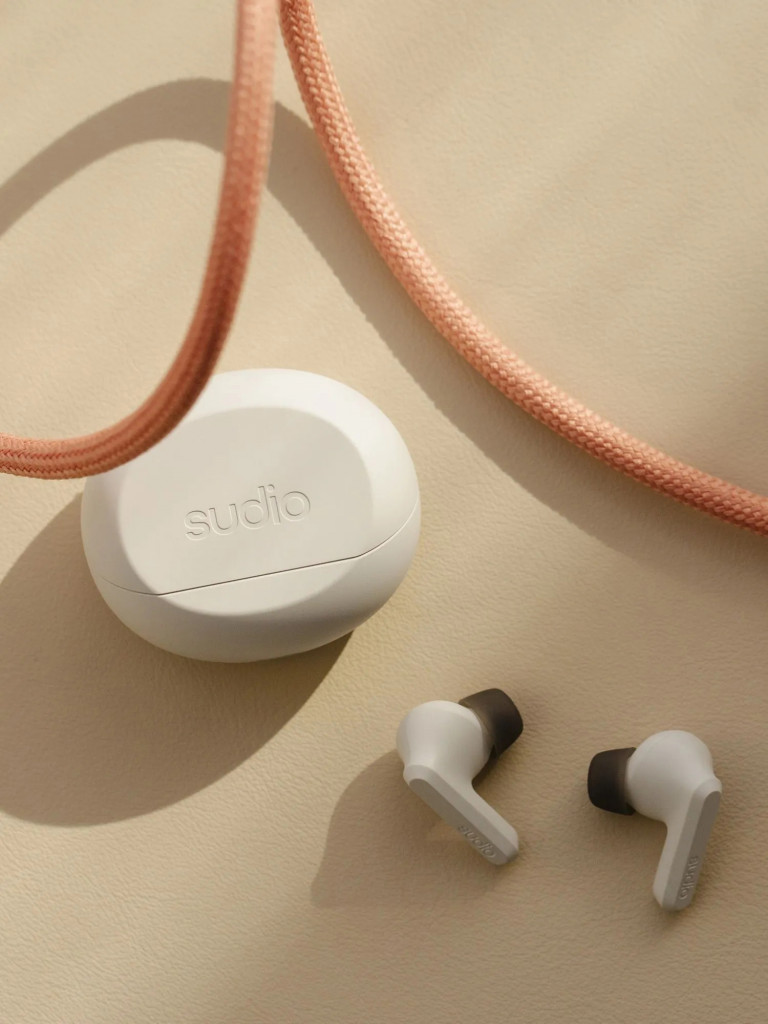 Беспроводные наушники Sudio A3 Pro Wireless Bluetooth Earbuds c активным шумоподавлением, цвет: белый