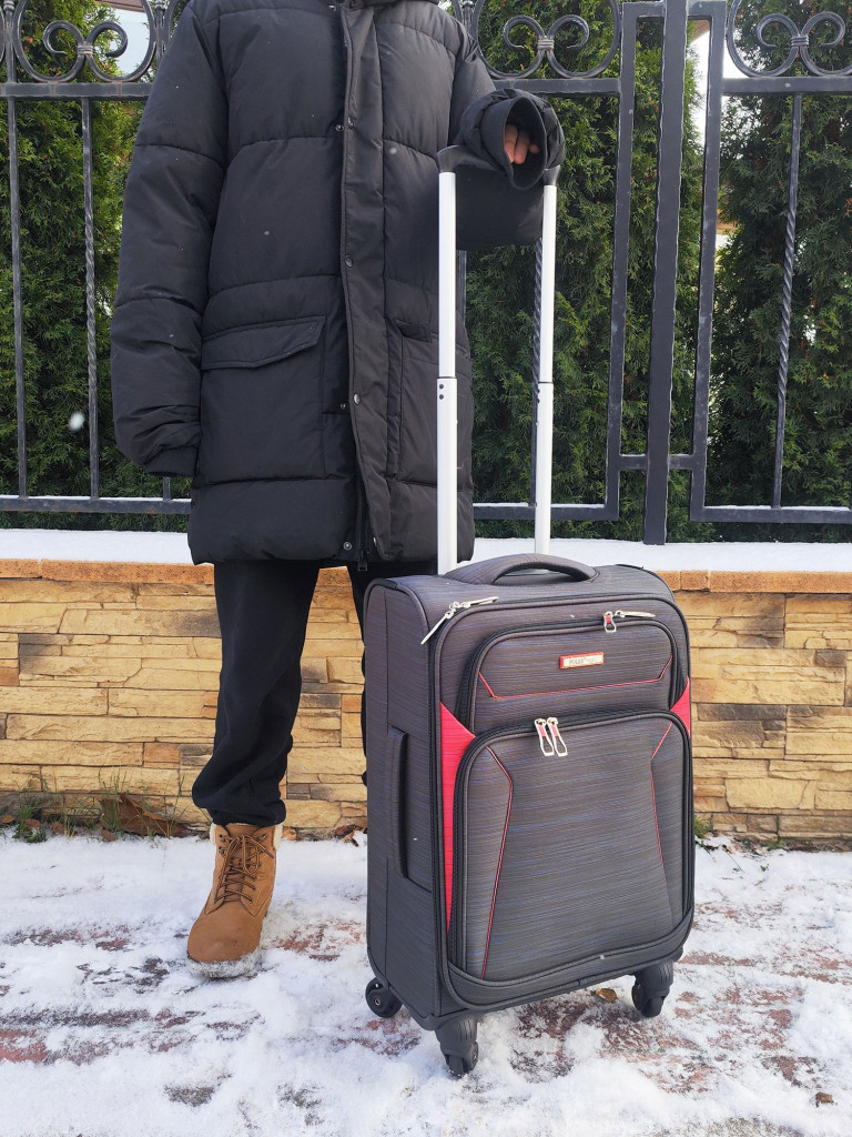 Чемодан малый-POLAR-R1801-19-BLACK