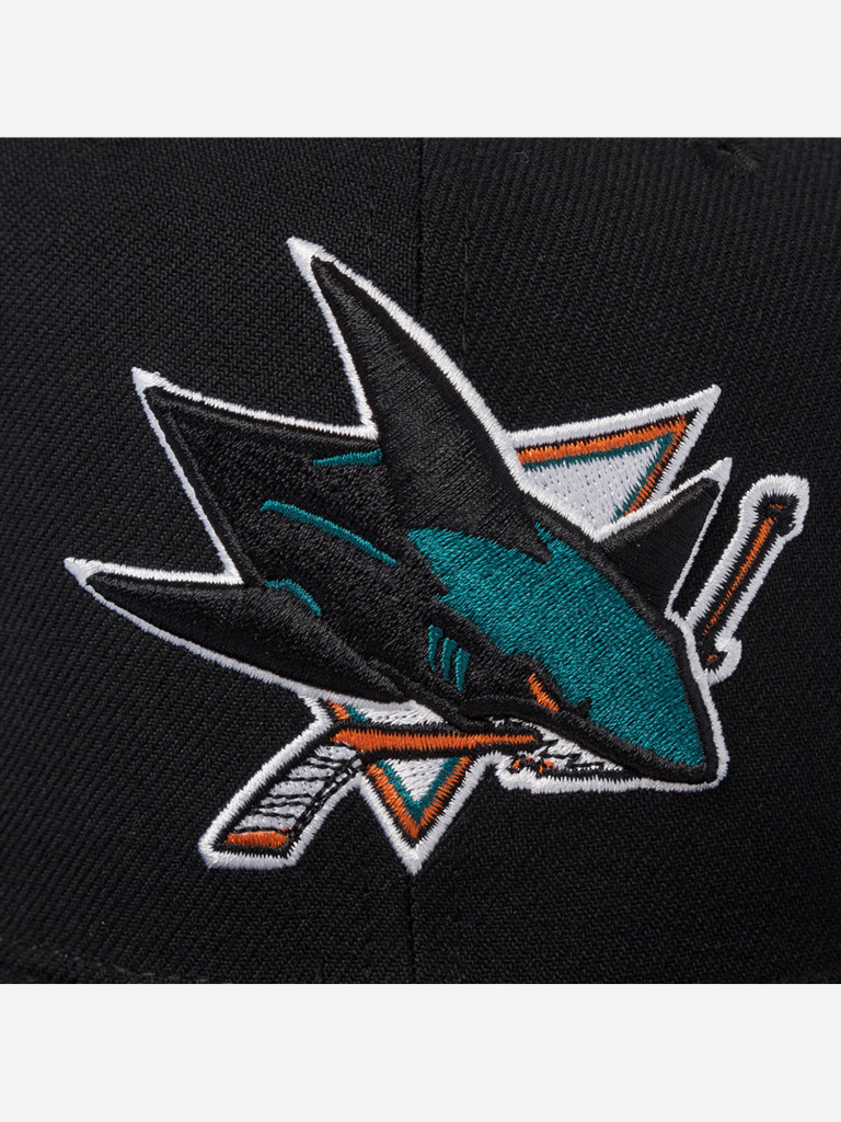 Бейсболка с прямым козырьком MITCHELL NESS HS8035-SJSBLCK San Jose Sharks NHL