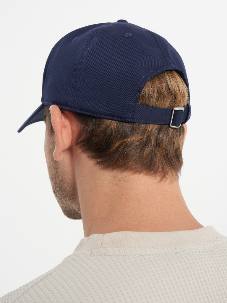 Бейсболка Under Armour Lockup