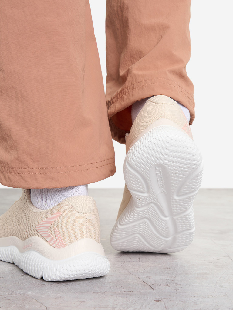 Кроссовки женские Demix Magus Tr 2