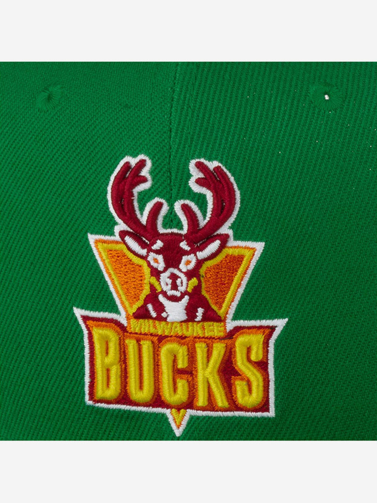 Бейсболка с прямым козырьком MITCHELL NESS 6HSSSH21296-MBUGREN Milwaukee Bucks NBA