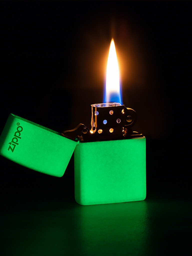 Зажигалка бензиновая ZIPPO 49193ZL Classic Logo Glow In The Dark