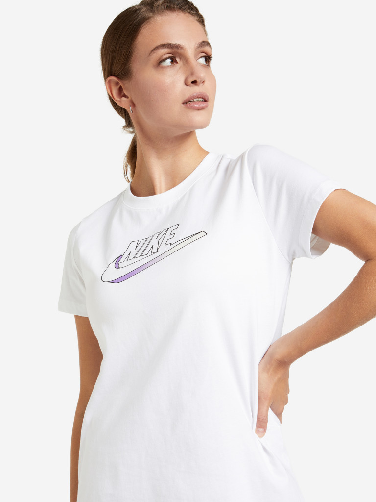 Футболка женская Nike Sportswear