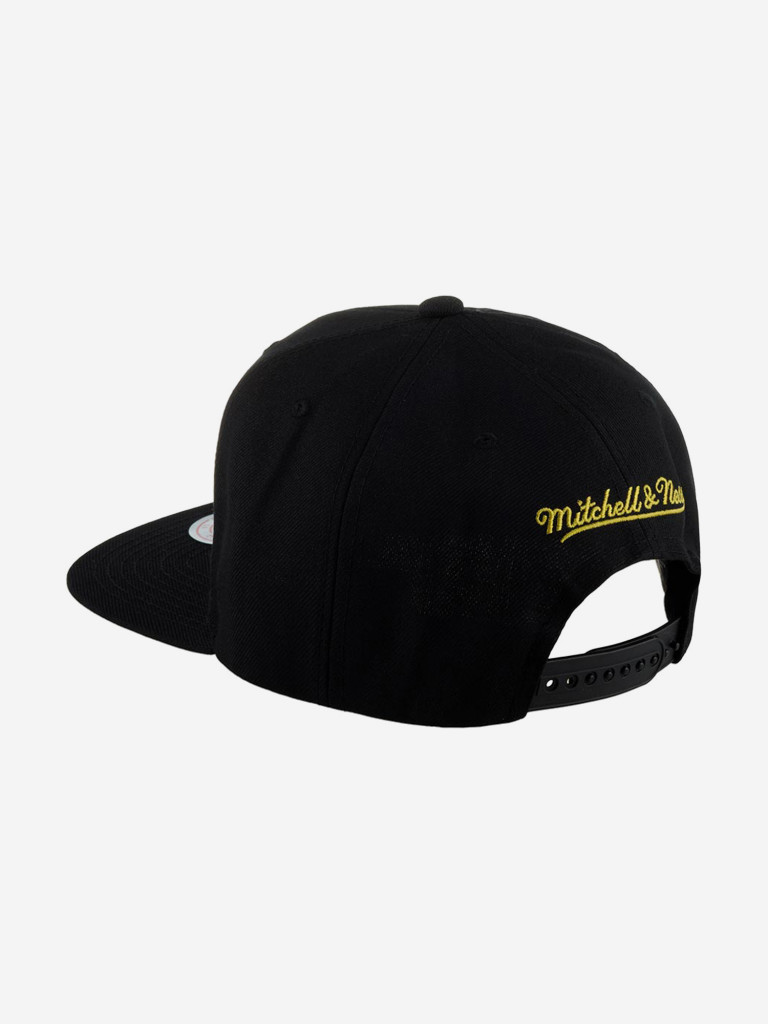 Бейсболка с прямым козырьком MITCHELL NESS 6HSSDX22015-BBNBLCK Boston Bruins NHL (черный)