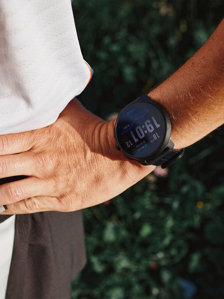 Спортивные часы SUUNTO Race 2