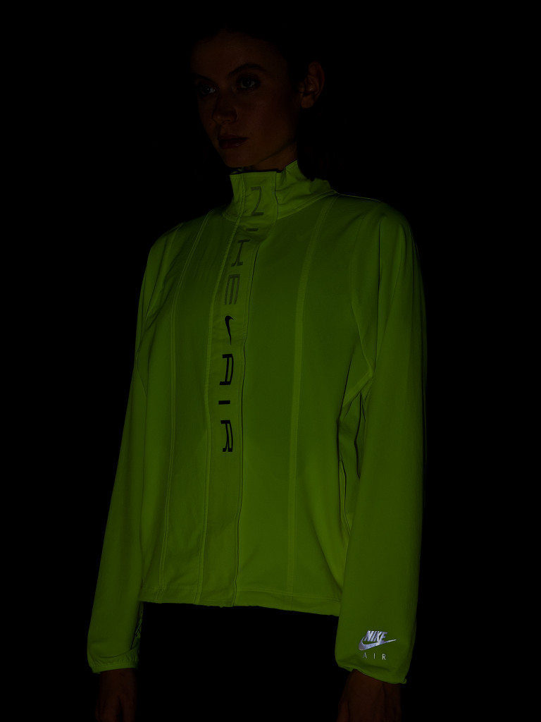 Ветровка женская Nike