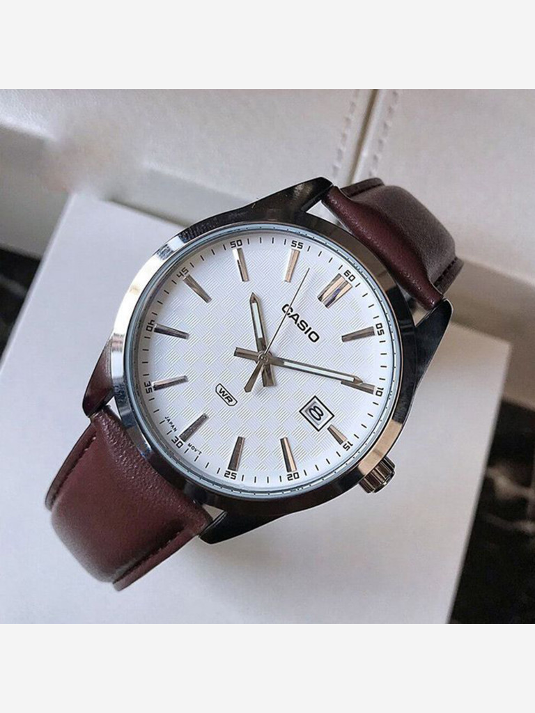 Наручные часы CASIO