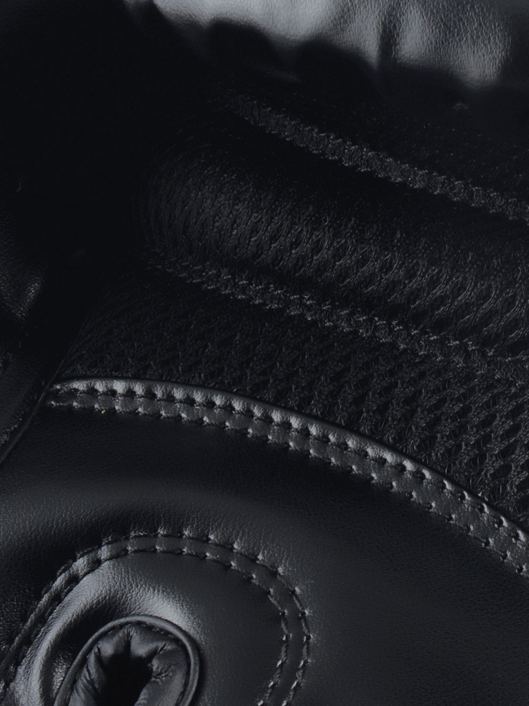 Перчатки боксерские adidas Hybrid 80
