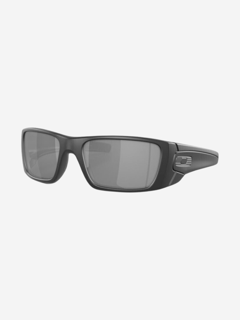 Солнцезащитные очки Oakley Fuel Cell