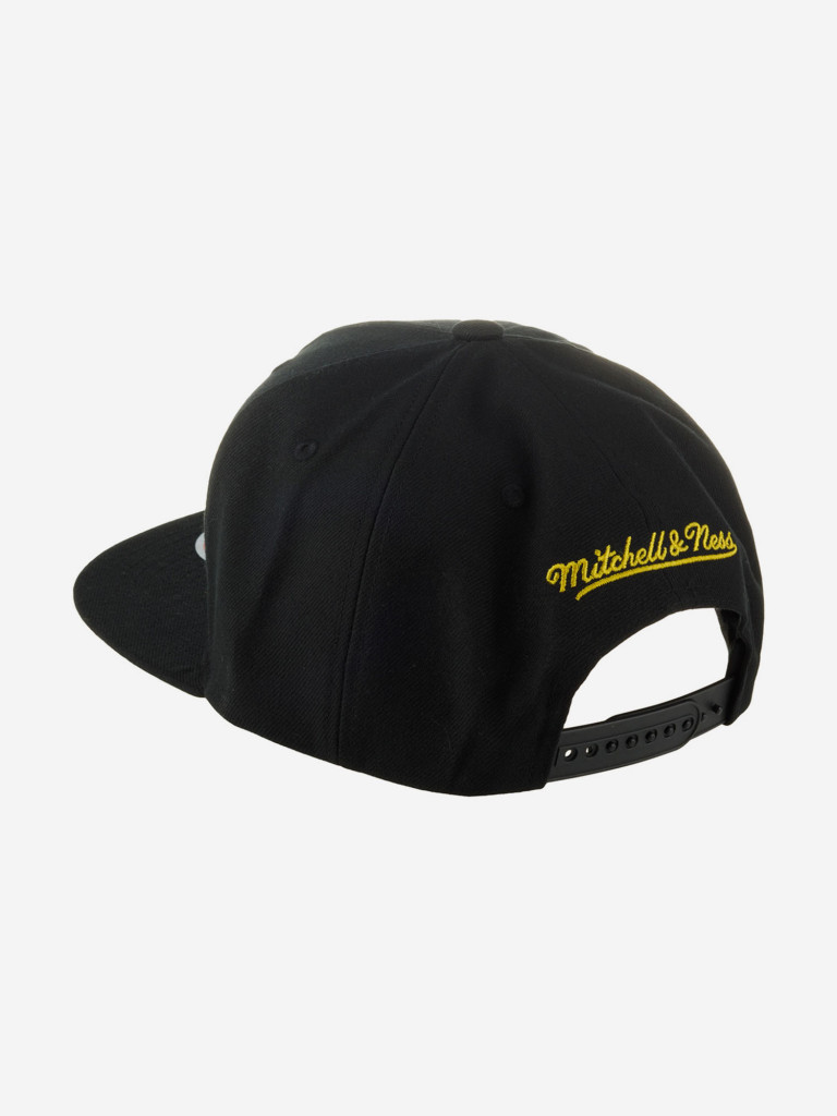 Бейсболка с прямым козырьком MITCHELL NESS HHSS6086-BBNYYPPPBLCK Boston Bruins NHL (черный)