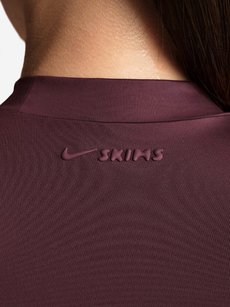 Футболка женская Nike SKIMS Shine