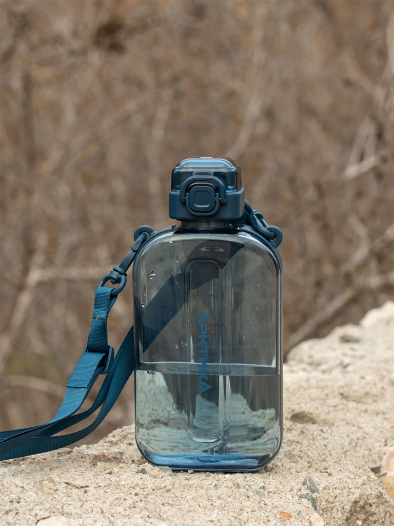 Бутылка тритановая 750 мл с регулируемым ремешком, нордик