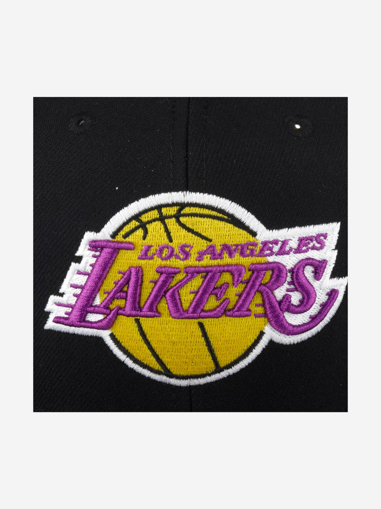 Бейсболка с прямым козырьком MITCHELL NESS HHSS5762-LALYYPPPBLCK Los Angeles Lakers NBA (черный)