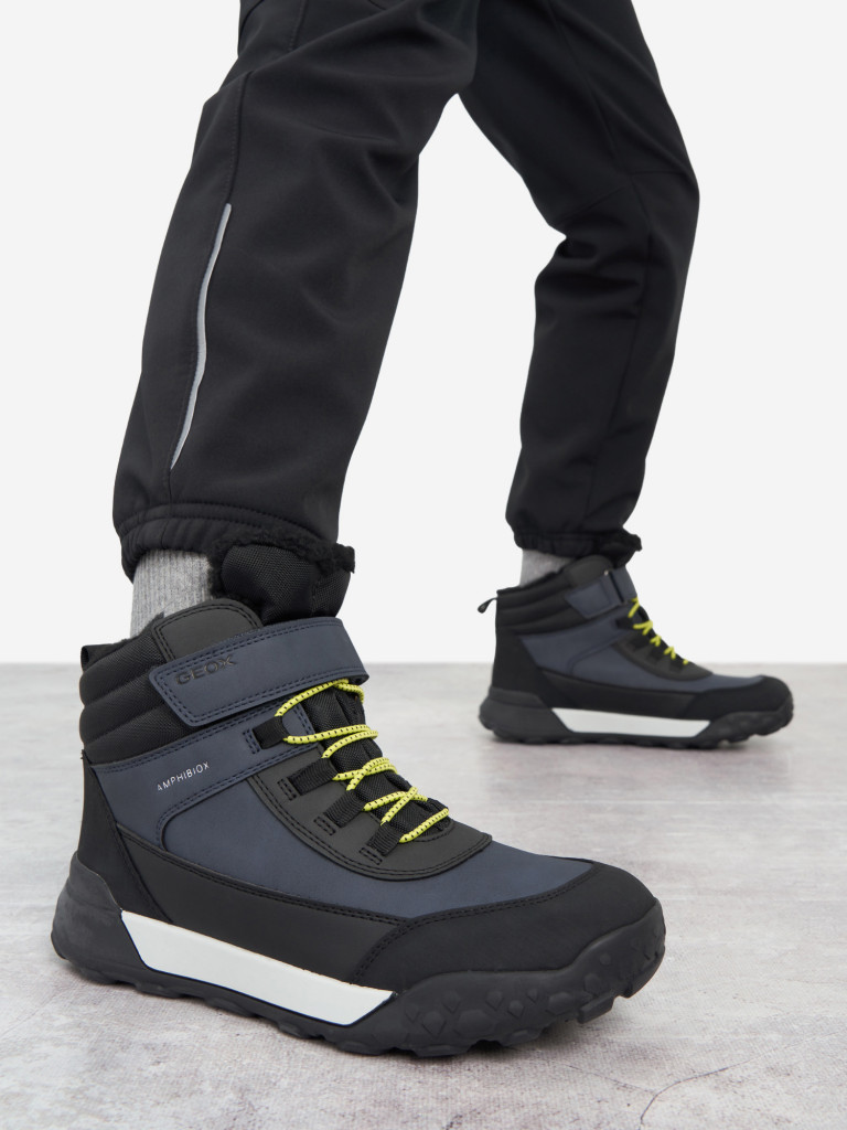 Ботинки утепленные для мальчиков Geox Trekkyup