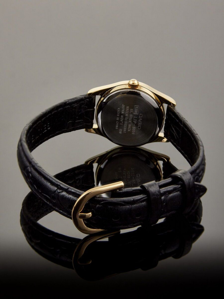 Наручные часы CASIO