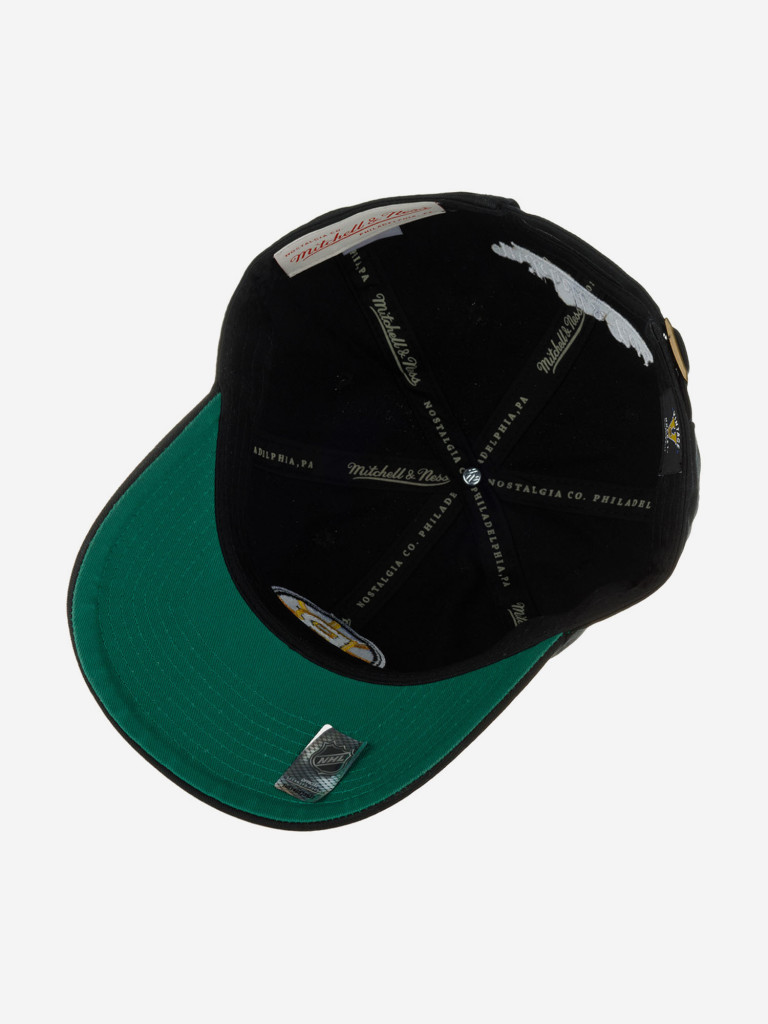 Бейсболка MITCHELL NESS HLUX5369-BBNYYPPPBLCK Boston Bruins NHL (черный)