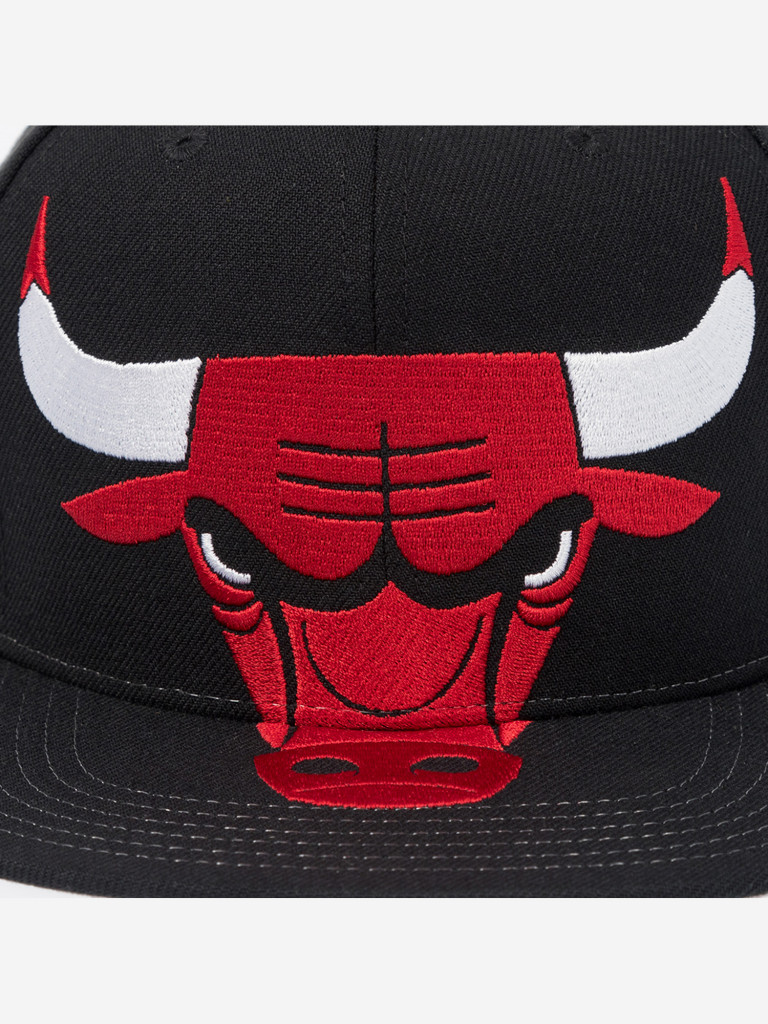 Бейсболка с прямым козырьком MITCHELL NESS HS9761-CBUBLCK Chicago Bulls NBA (черный)