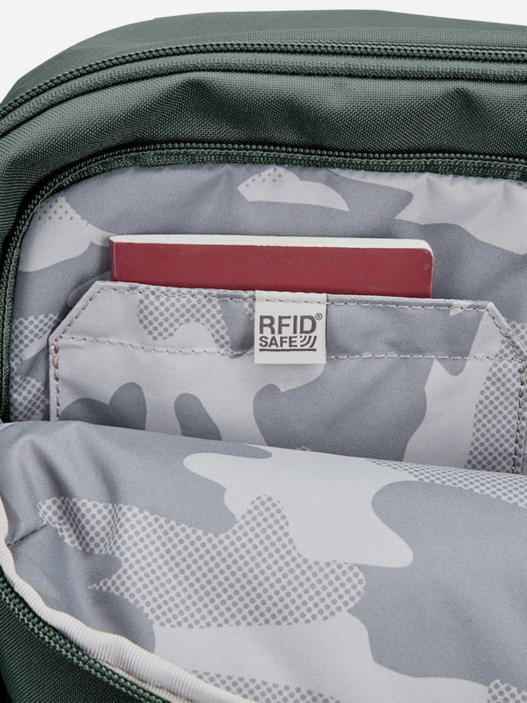 Рюкзак антивор Pacsafe GO Carry-on 34, Spruce Green, 34 л.