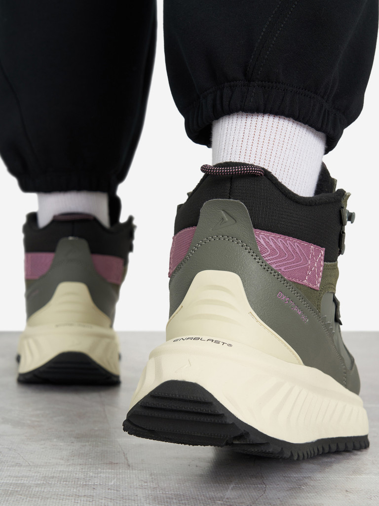 Кроссовки утепленные женские Demix Ucrazy Enrblast 3