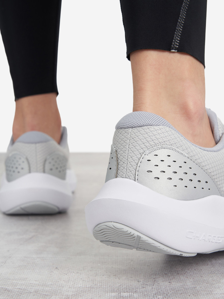 Кроссовки женские Under Armour Charged Surge 4