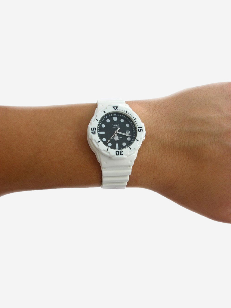 Наручные часы CASIO