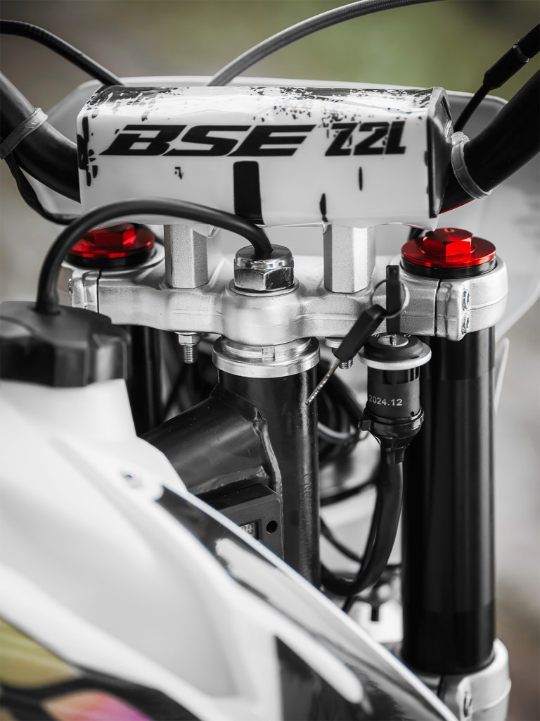 Эндуро / кроссовый мотоцикл BSE Z2 L 21\18
