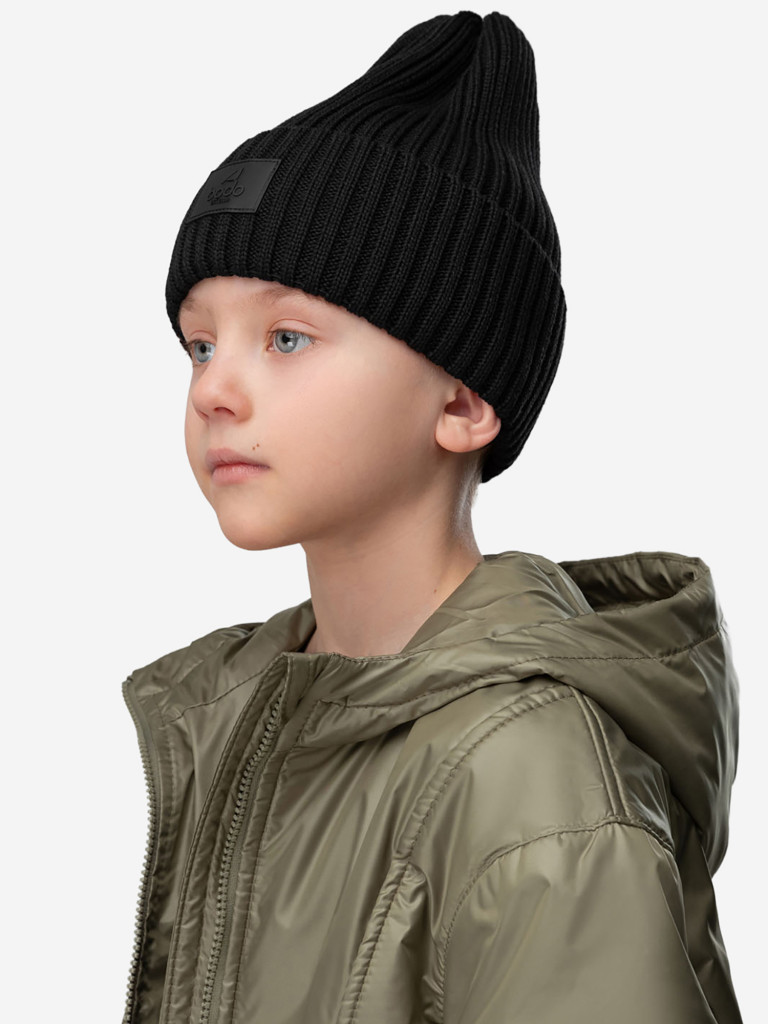 Вязаная шапка bodo